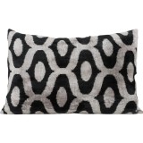 IKAT SILK UNIQUE BLACK ONE     - CUSHIONS